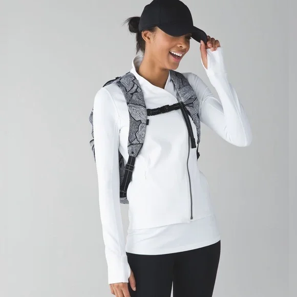 Lululemon All Day Backpack Crossover Purse Bag Dottie Tribe White Black - Picture 7 of 12